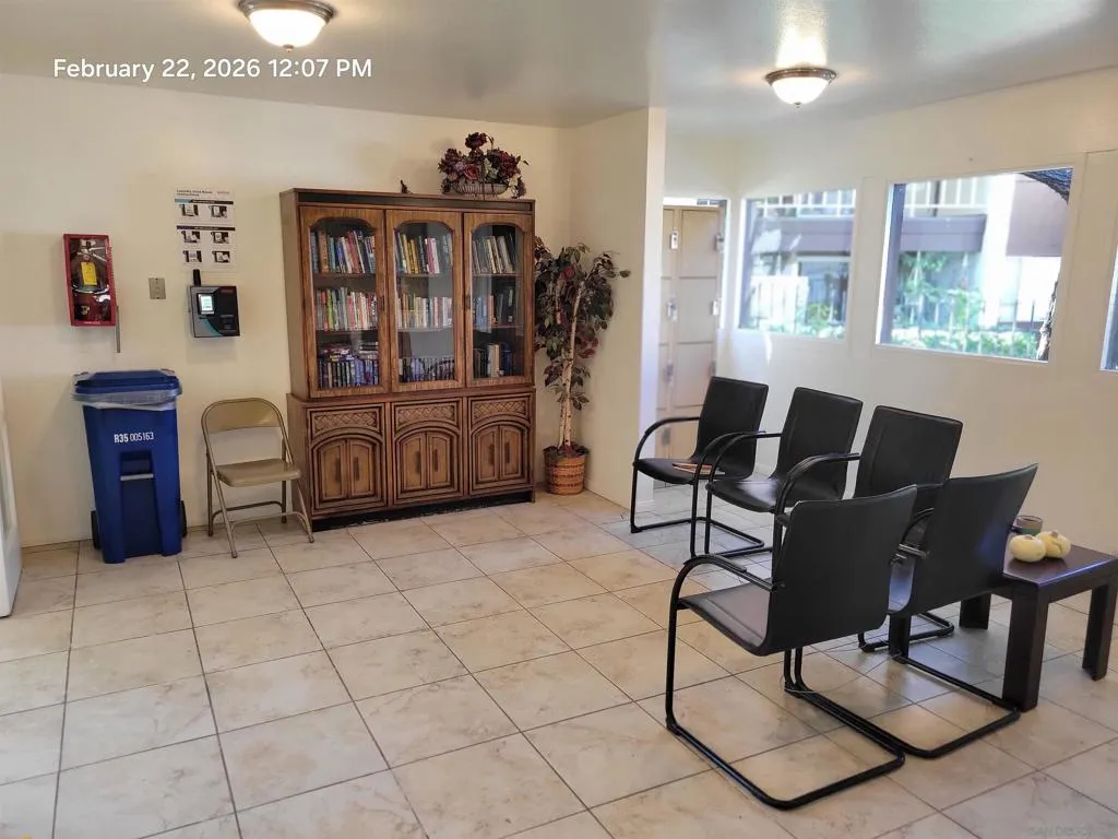 6878 Navajo Rd 104, San Diego, California 92119 home-pic-38