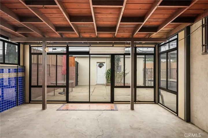 Sunroom (used to have an above-ground jacuzzi)