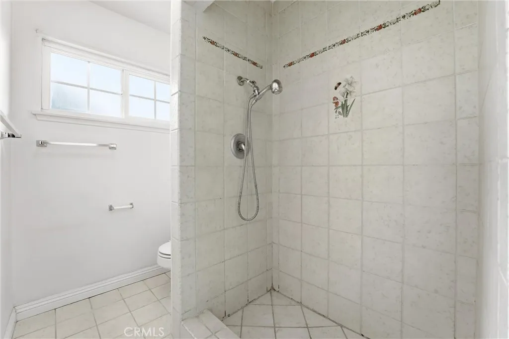 1036 E Trenton, Orange, California 92867 home-pic-32