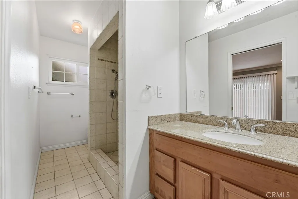 1036 E Trenton, Orange, California 92867 home-pic-30