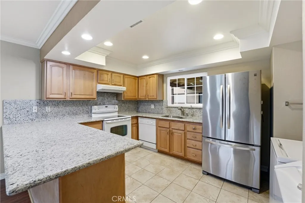 1036 E Trenton, Orange, California 92867 home-pic-13