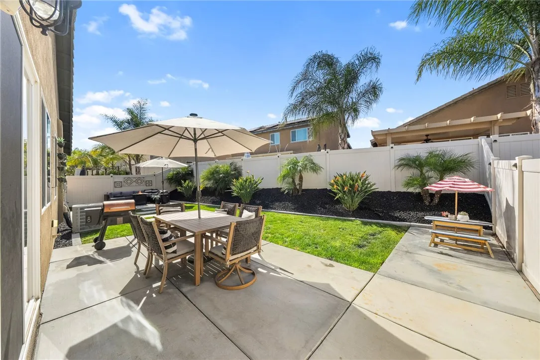 37521 Coffeeberry Court, Murrieta, California 92563 home-pic-26