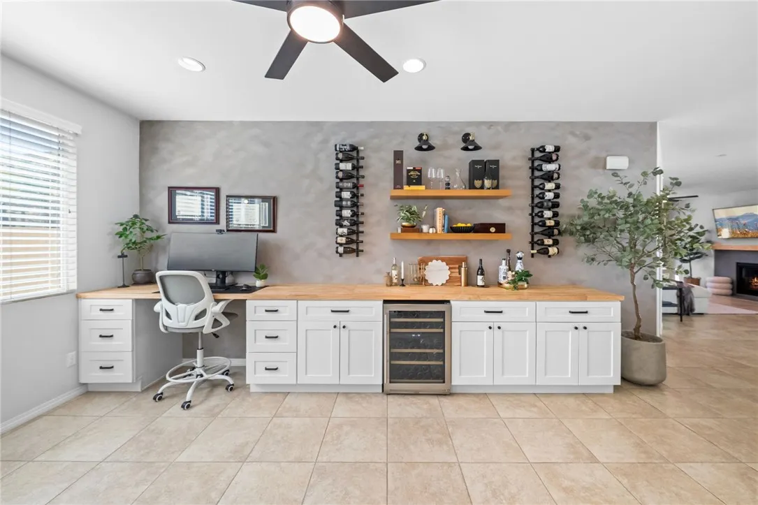 37521 Coffeeberry Court, Murrieta, California 92563 home-pic-3