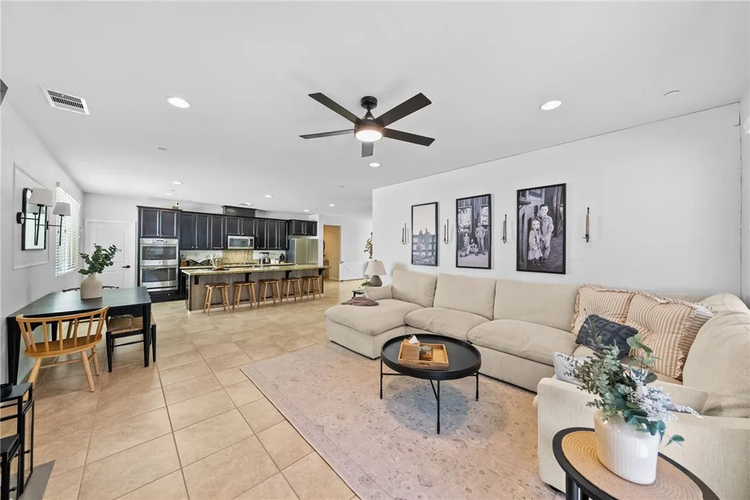 37521 Coffeeberry Court, Murrieta, California 92563 home-pic-13