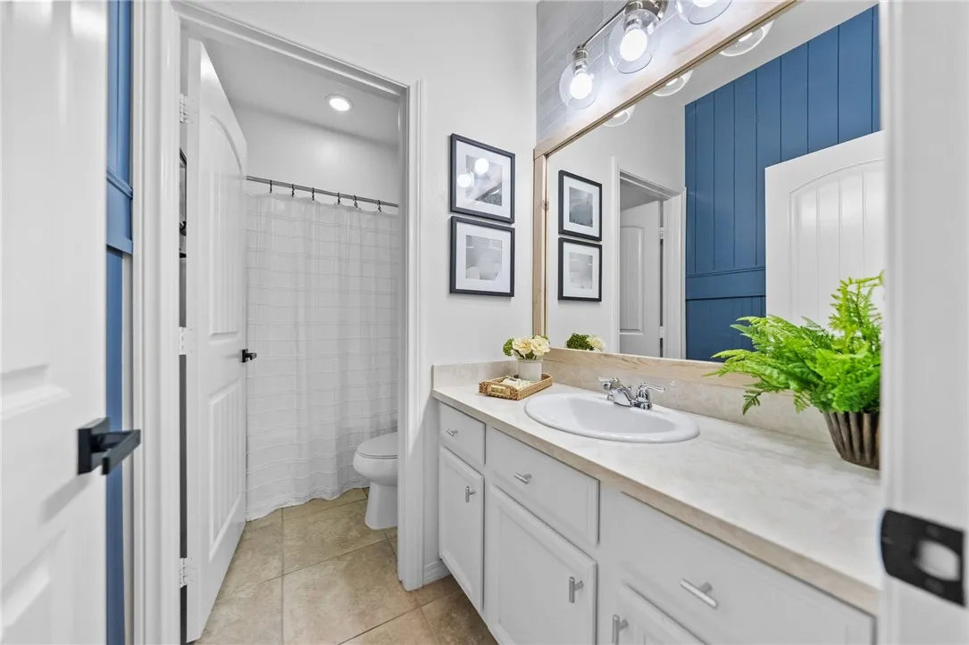 37521 Coffeeberry Court, Murrieta, California 92563 home-pic-24