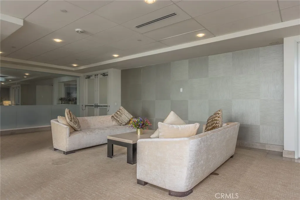 1440 Veteran Avenue 601, Los Angeles, California 90024 home-pic-28