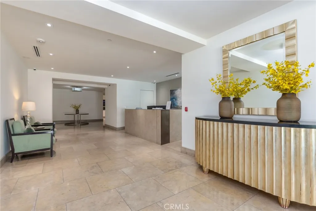 1440 Veteran Avenue 601, Los Angeles, California 90024 home-pic-3