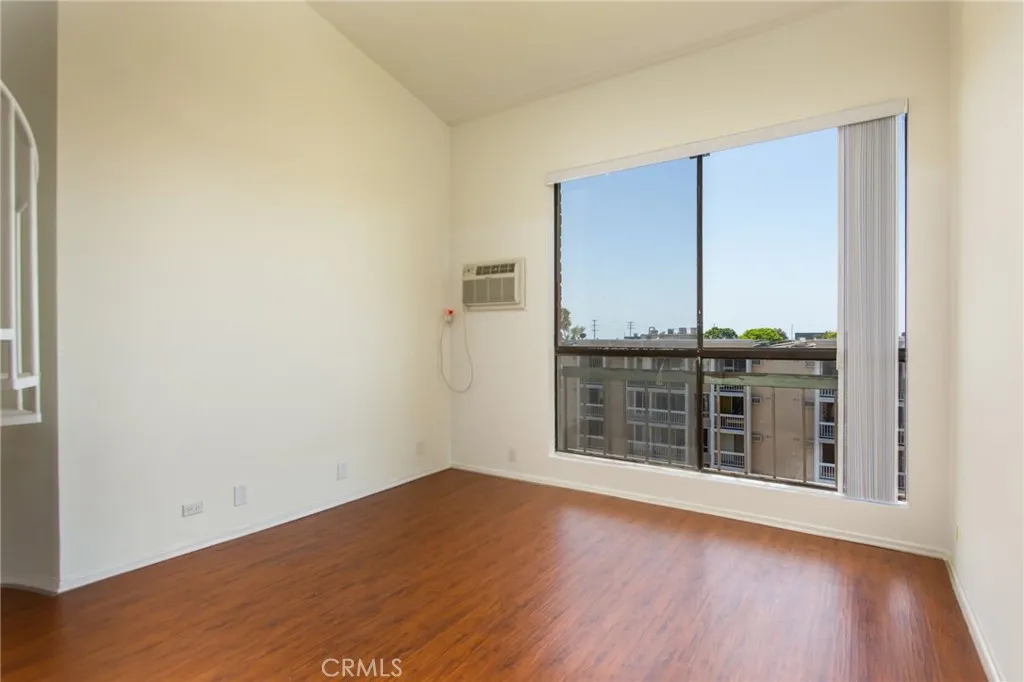 1440 Veteran Avenue 601, Los Angeles, California 90024 home-pic-19