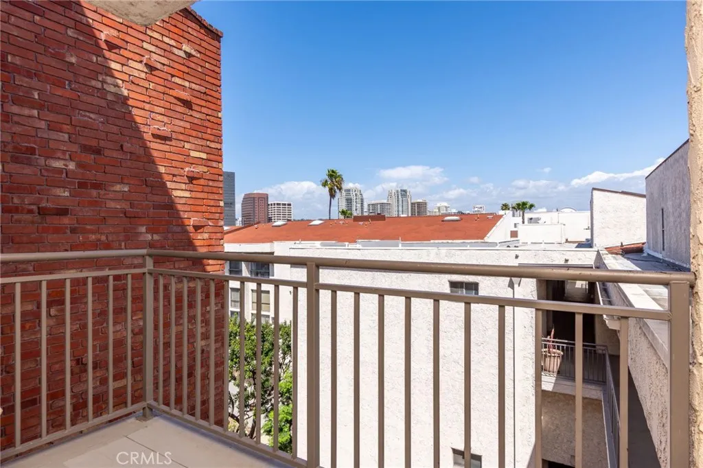 1440 Veteran Avenue 601, Los Angeles, California 90024 home-pic-7