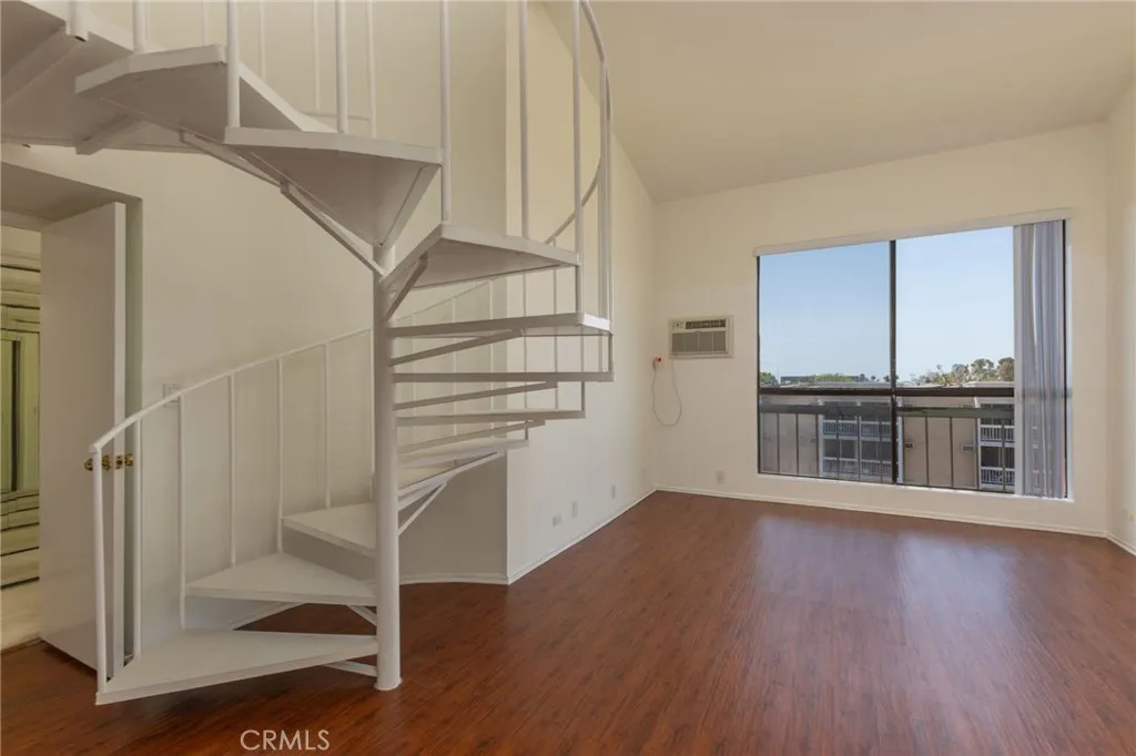 1440 Veteran Avenue 601, Los Angeles, California 90024 home-pic-16