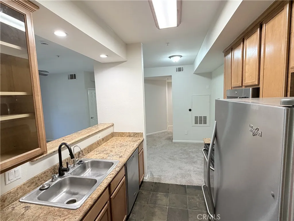 375 Central Avenue  home-pic-8