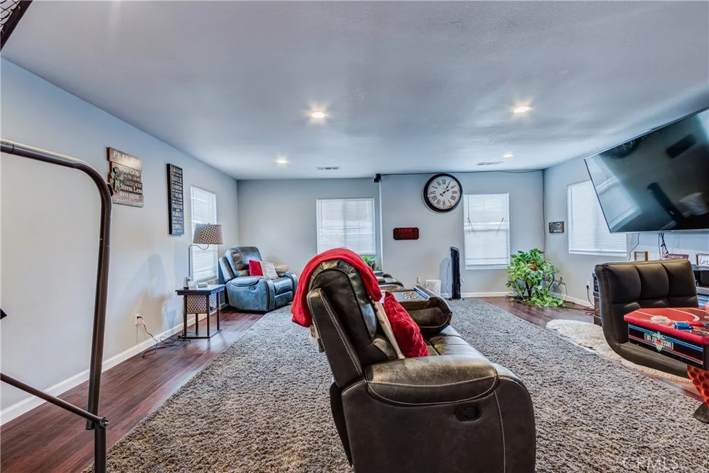 9495 Peridot, Hesperia, California 92344 home-pic-25