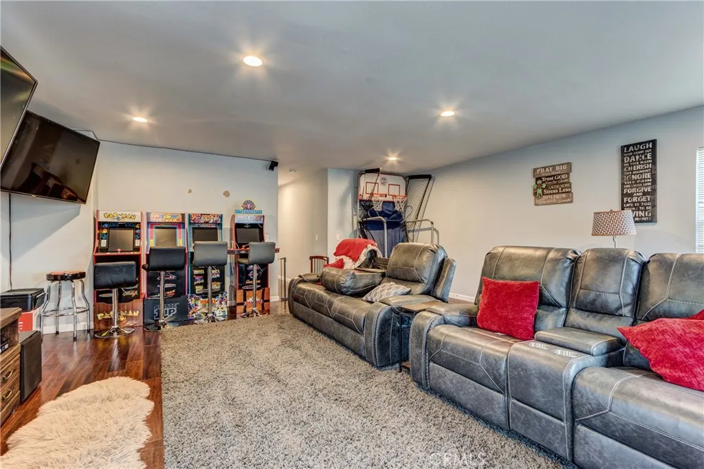 9495 Peridot, Hesperia, California 92344 home-pic-27
