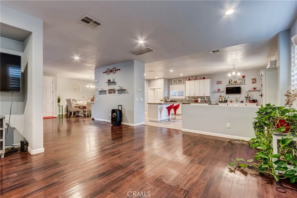 9495 Peridot, Hesperia, California 92344 home-pic-13