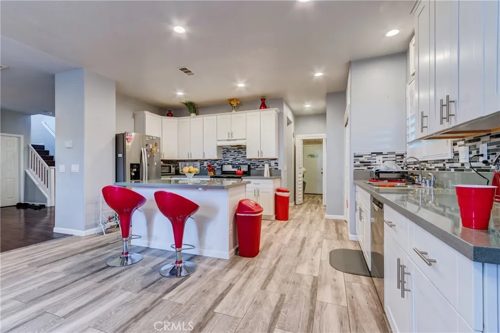 9495 Peridot, Hesperia, California 92344 home-pic-14