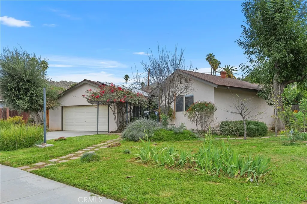 3314 Celeste, Riverside, California 92507 home-pic-1