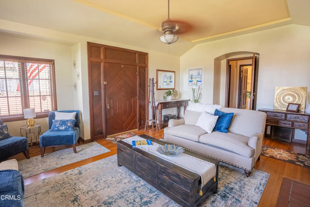 550 S G Street, Oxnard, California 93030 home-pic-10