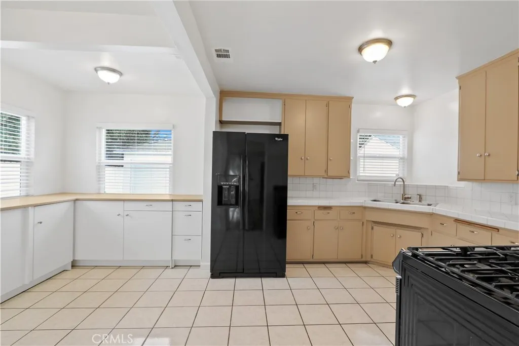 5531 California, Long Beach, California 90805 home-pic-7