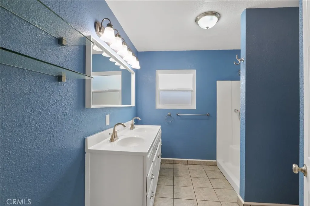 5531 California, Long Beach, California 90805 home-pic-13