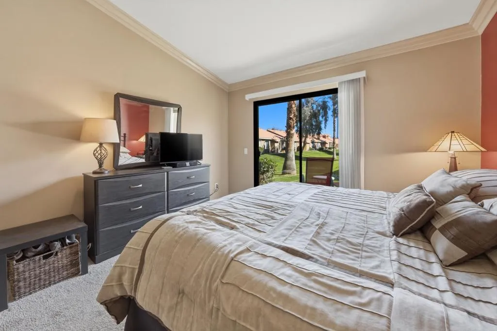 40770 Sandy Gale Lane B, Palm Desert, California 92211 home-pic-11