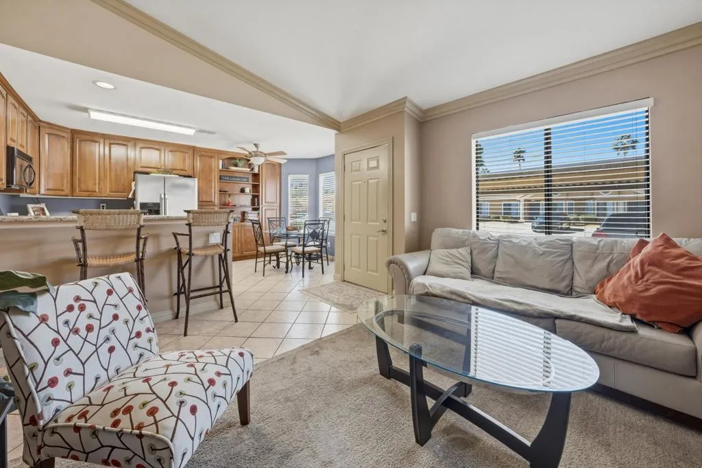 40770 Sandy Gale Lane B, Palm Desert, California 92211 home-pic-2