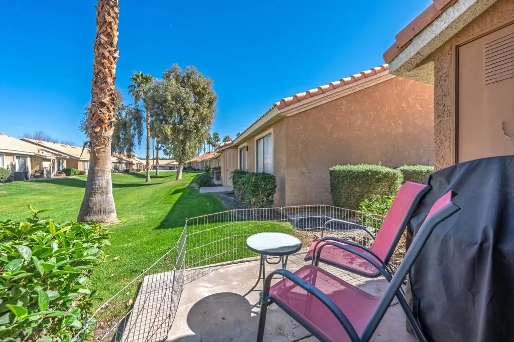 40770 Sandy Gale Lane B, Palm Desert, California 92211 home-pic-17