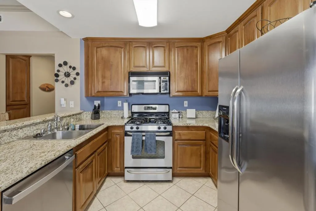 40770 Sandy Gale Lane B, Palm Desert, California 92211 home-pic-4