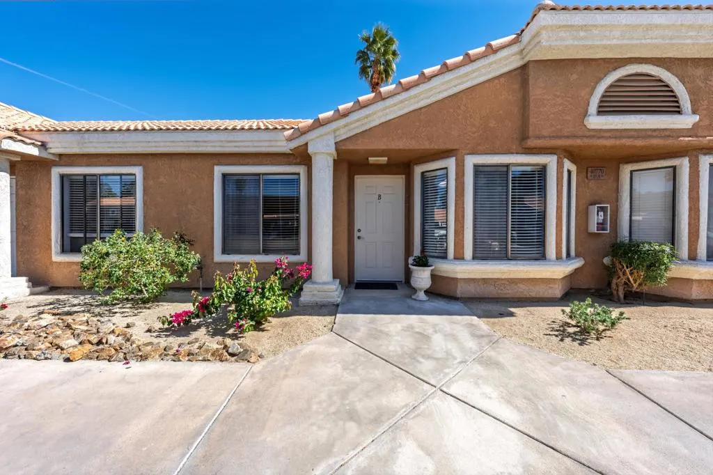 40770 Sandy Gale Lane B, Palm Desert, California 92211 home-pic-1