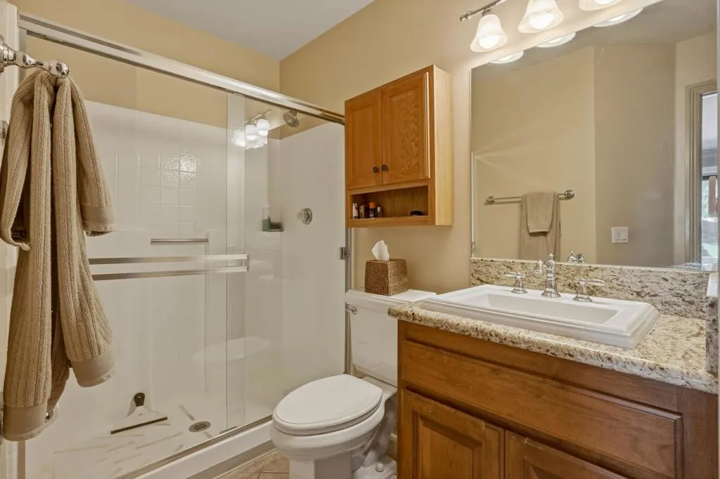 40770 Sandy Gale Lane B, Palm Desert, California 92211 home-pic-15