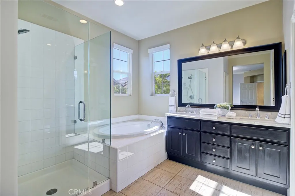 10 Roycroft Court, Ladera Ranch, California 92694 home-pic-22