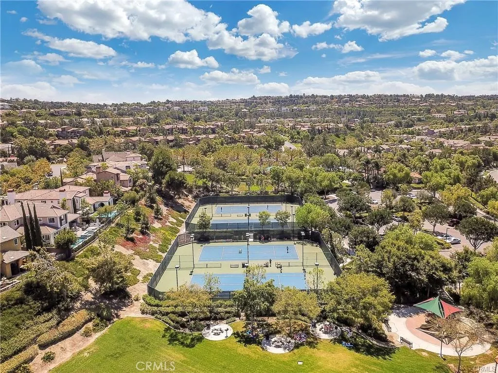 10 Roycroft Court, Ladera Ranch, California 92694 home-pic-36