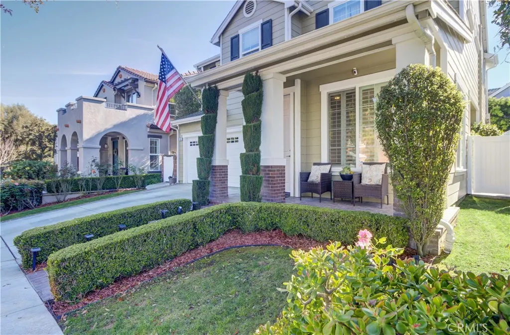 10 Roycroft Court, Ladera Ranch, California 92694 home-pic-2
