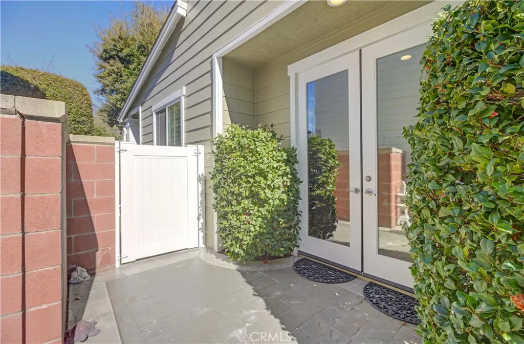 10 Roycroft Court, Ladera Ranch, California 92694 home-pic-35