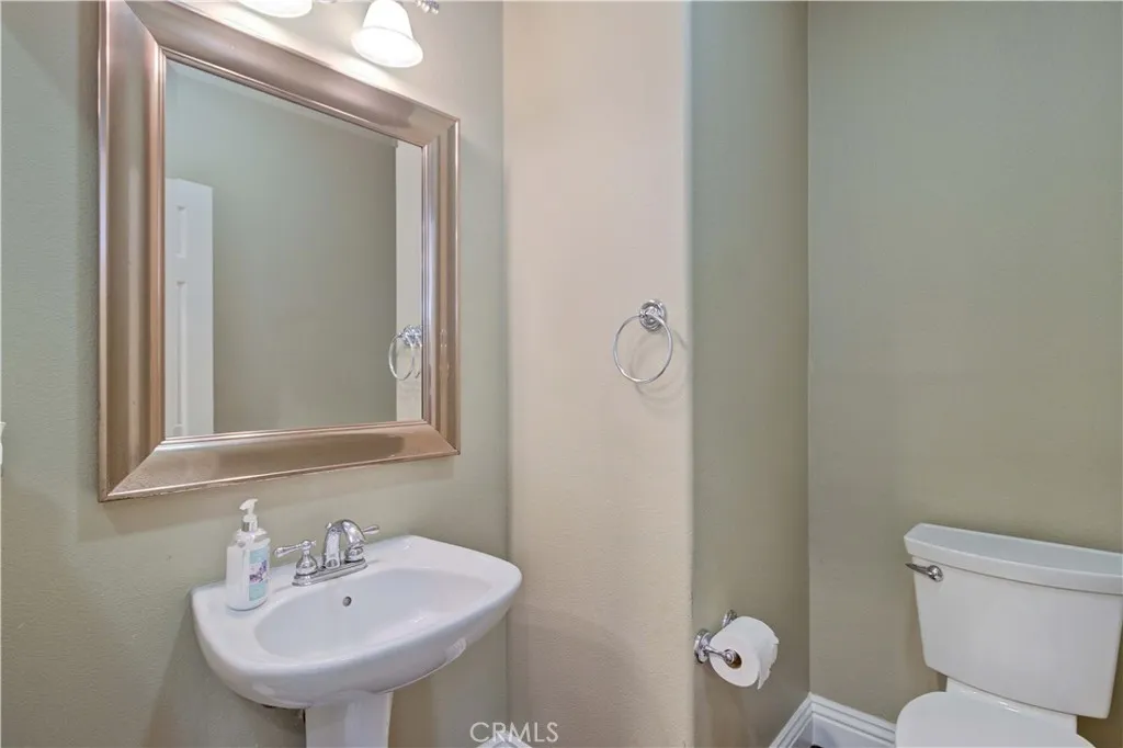 10 Roycroft Court, Ladera Ranch, California 92694 home-pic-16