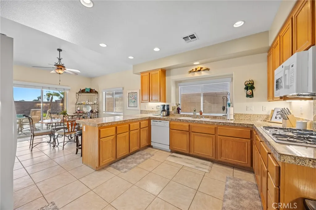 45254 Crystal Springs, Indio, California 92201 home-pic-11