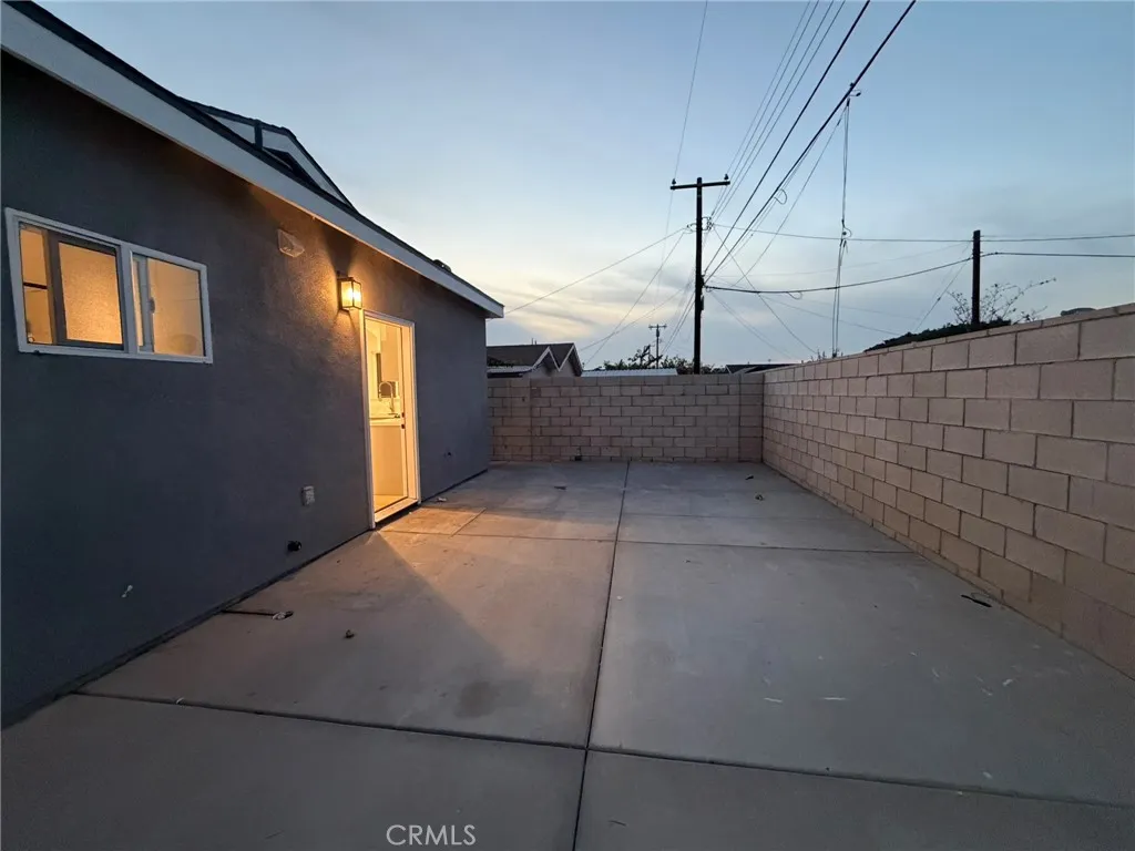 4721 W Oakfield, Santa Ana, California 92703 home-pic-2