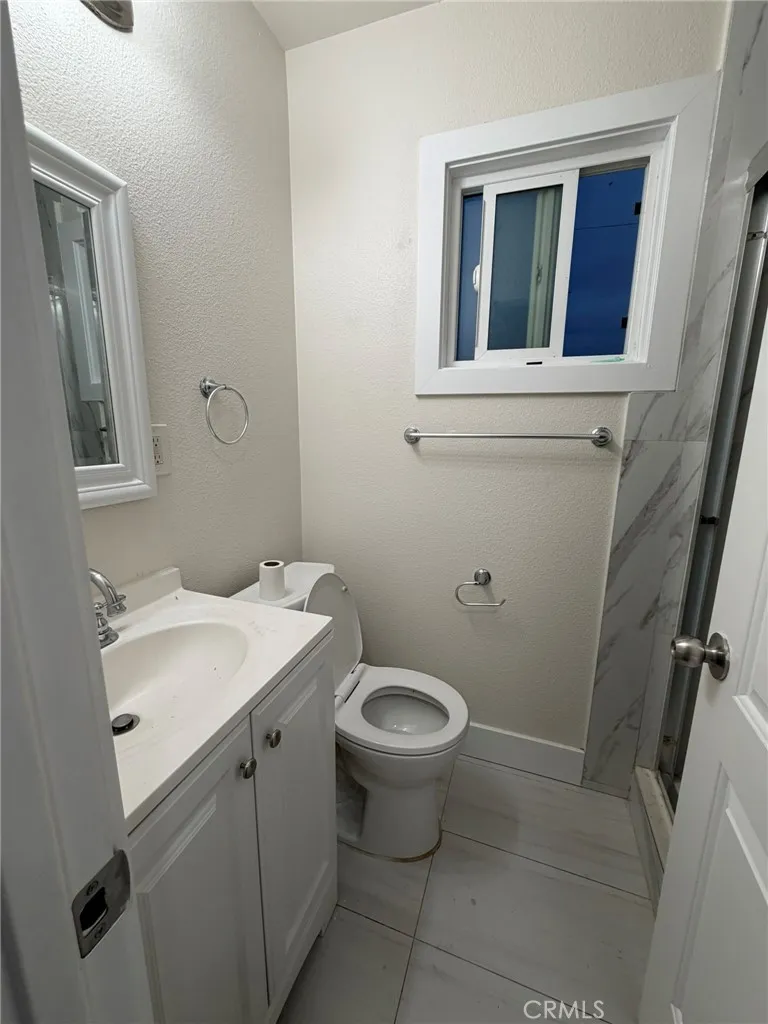 4721 W Oakfield, Santa Ana, California 92703 home-pic-6