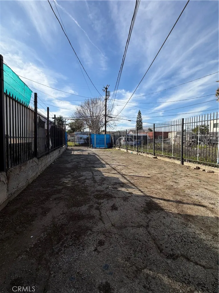 7815 S Western, Los Angeles, California 90047 home-pic-13