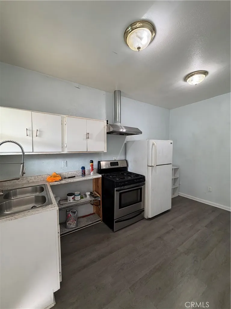 7815 S Western, Los Angeles, California 90047 home-pic-8
