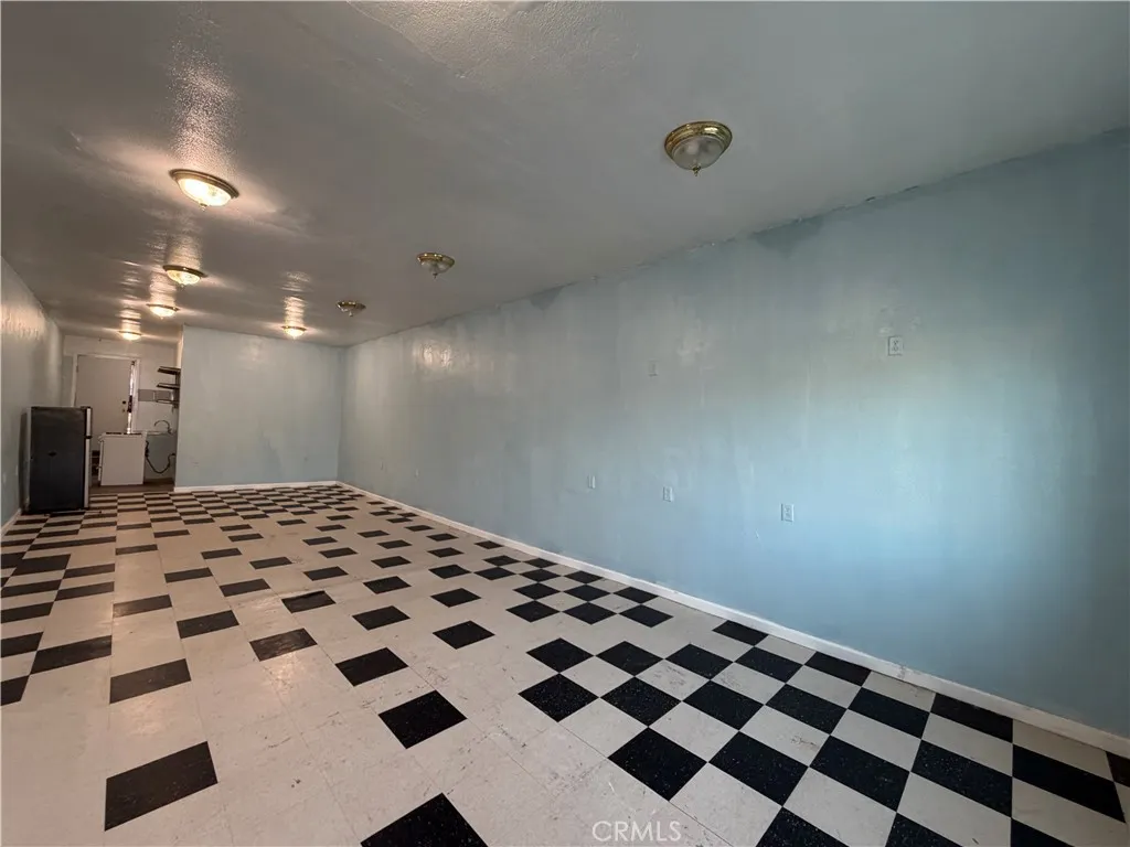 7815 S Western, Los Angeles, California 90047 home-pic-11