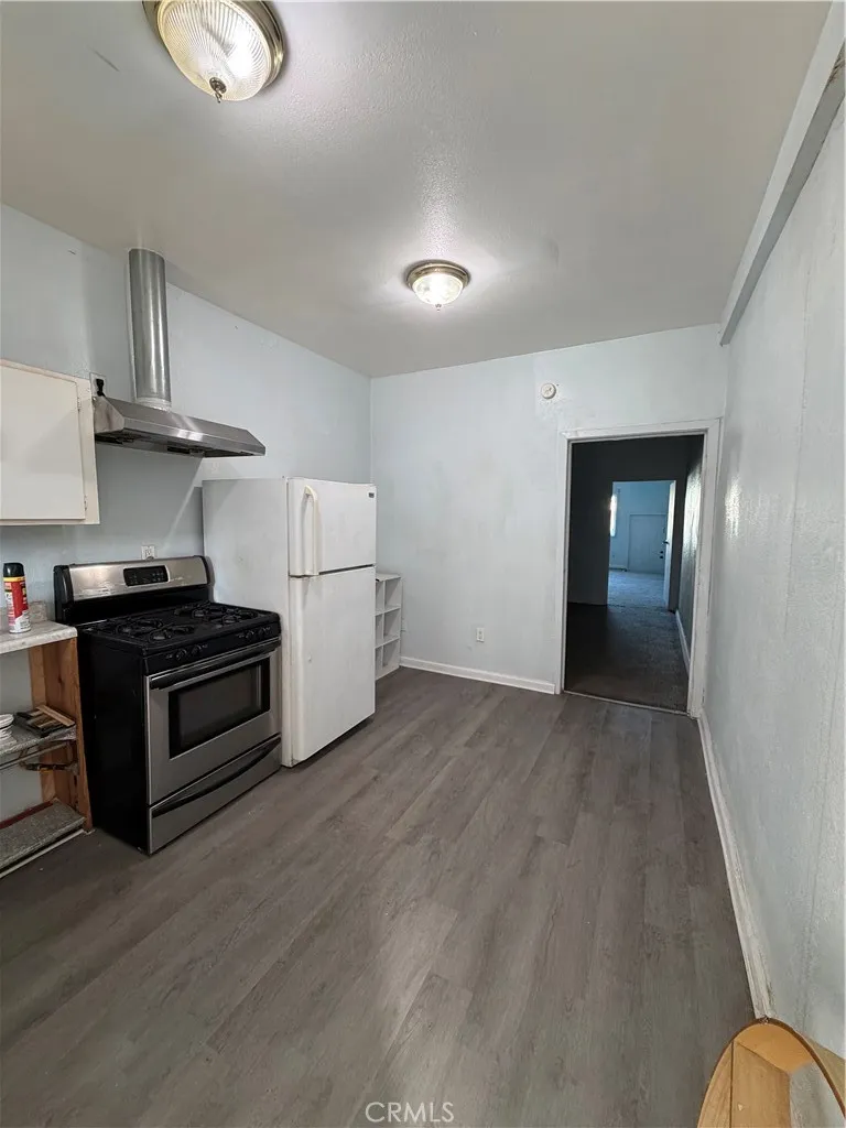 7815 S Western, Los Angeles, California 90047 home-pic-6