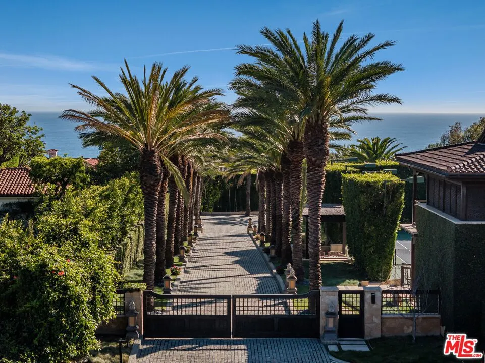 24834 Pacific Coast Highway, Malibu, California 90265 home-pic-2