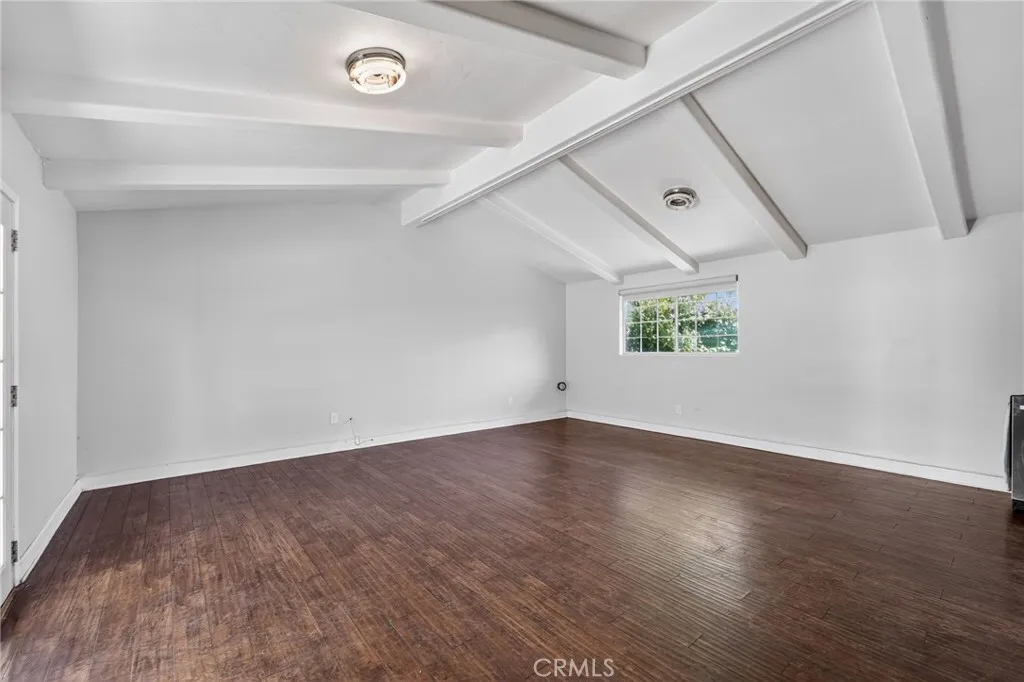 11633 Balboa, Granada Hills, California 91344 home-pic-12