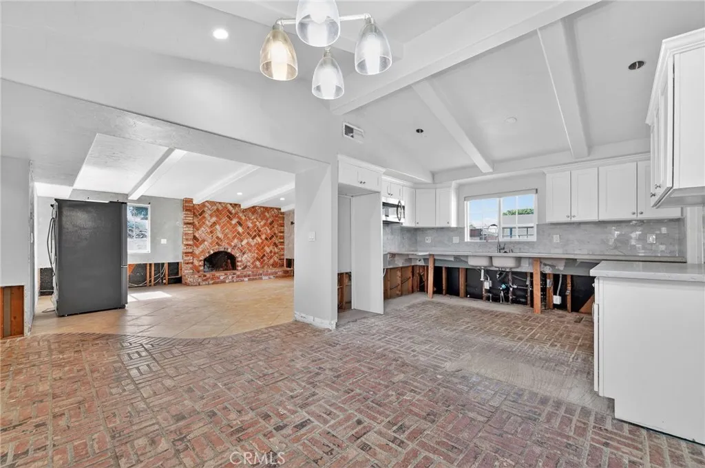 11633 Balboa, Granada Hills, California 91344 home-pic-21