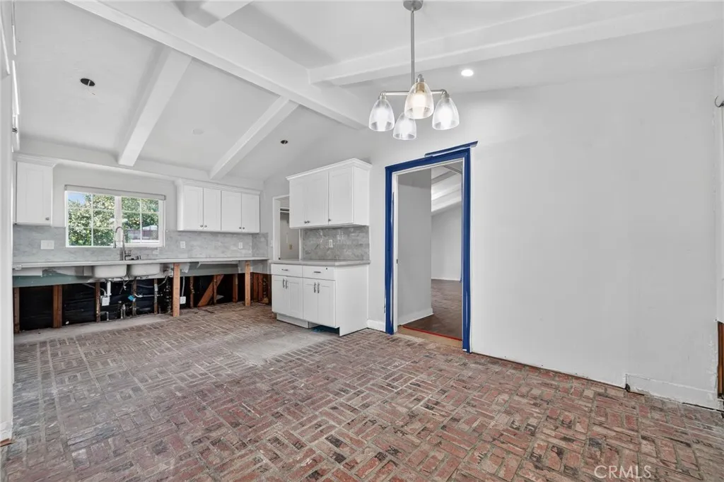 11633 Balboa, Granada Hills, California 91344 home-pic-17