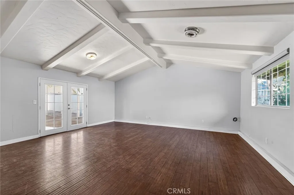 11633 Balboa, Granada Hills, California 91344 home-pic-16