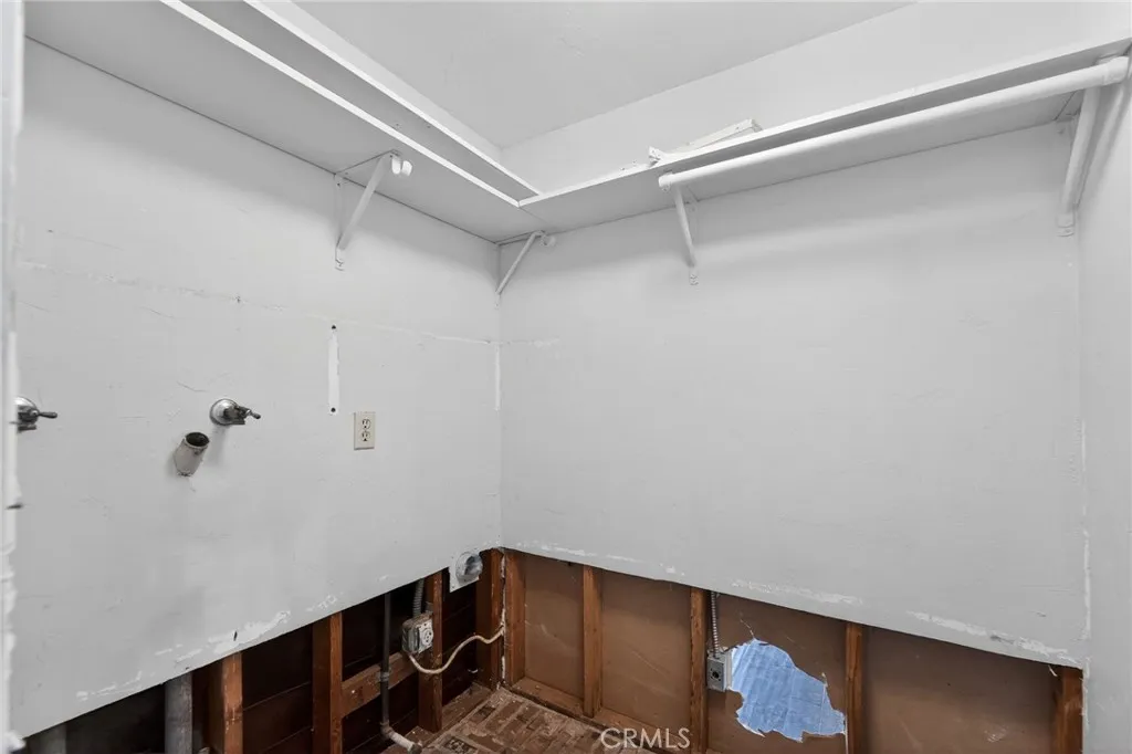 11633 Balboa, Granada Hills, California 91344 home-pic-27
