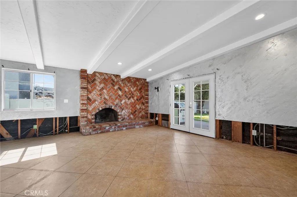 11633 Balboa, Granada Hills, California 91344 home-pic-14