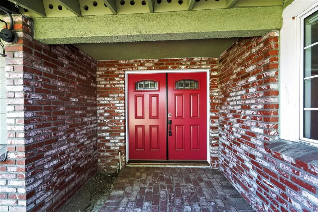 11633 Balboa, Granada Hills, California 91344 home-pic-4