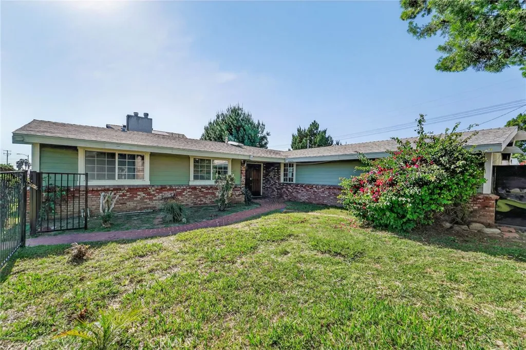 11633 Balboa, Granada Hills, California 91344 home-pic-3